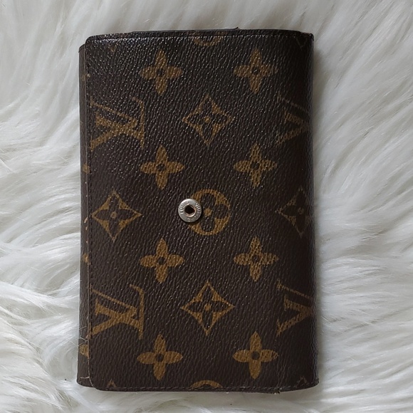 Authentic Louis Vuitton wallet - Picture 10 of 11